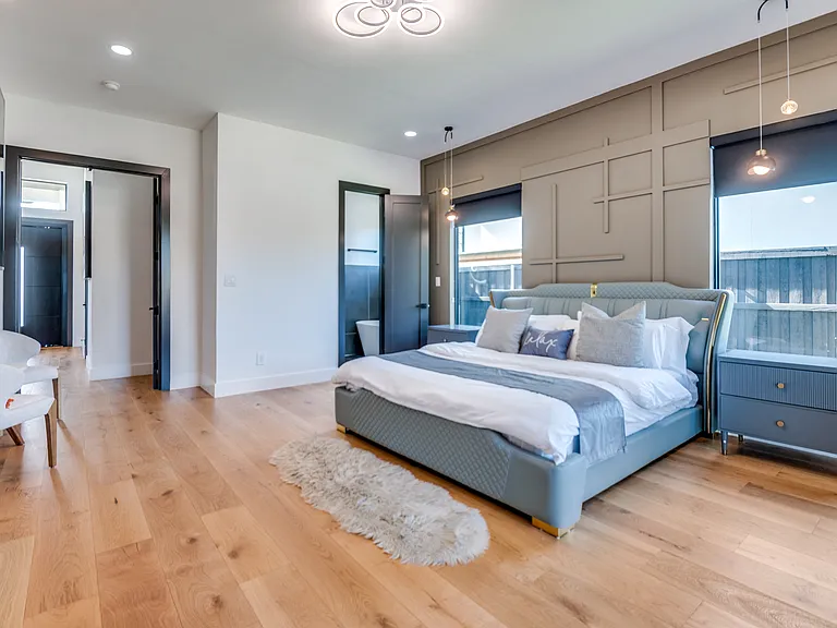 10923 Marsh Ln — Photo 23