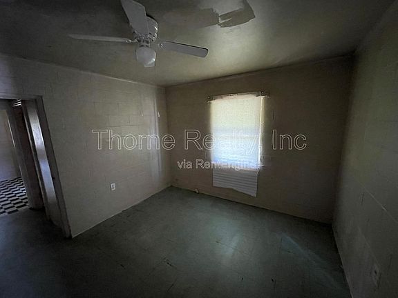 4th image of 415 Rocky St