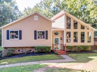 170 W Putnam Ferry Rd, Woodstock, GA 30189