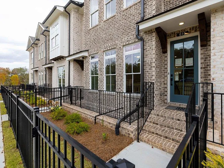 616 Goldsmith Ct — Photo 12
