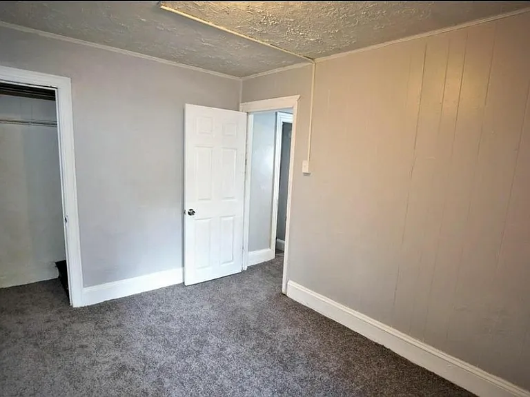 233 Hills Pl — Photo 17