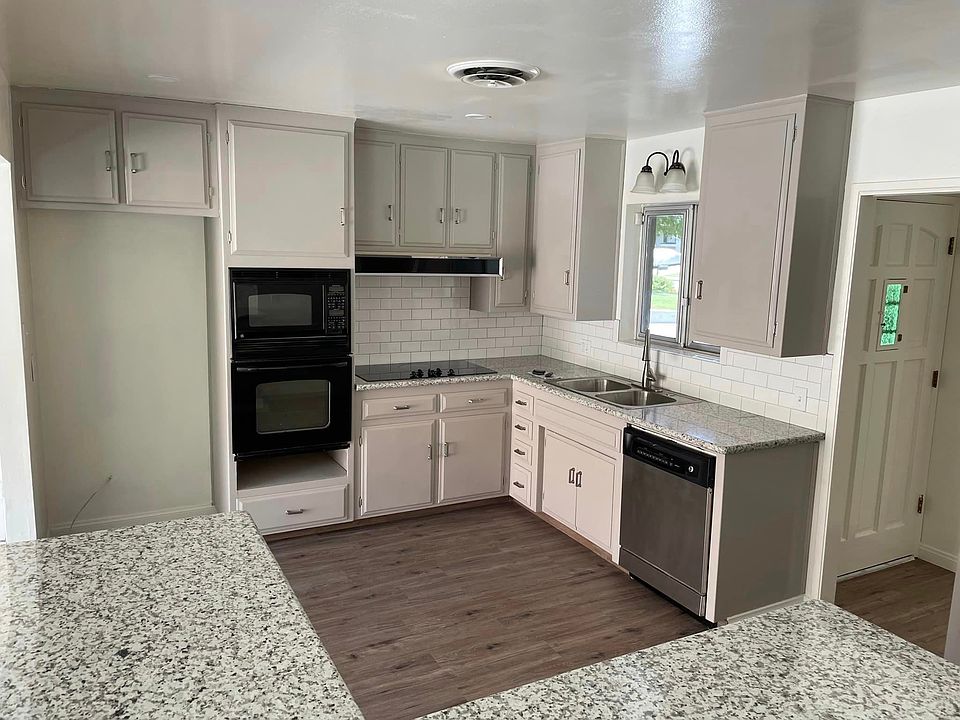 2nd image of 4008 Glenbrook Ave