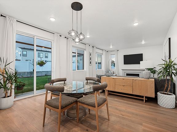 3rd image of 8338 S Borealis Ct