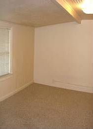 4th image of 110 E 11th St APT B