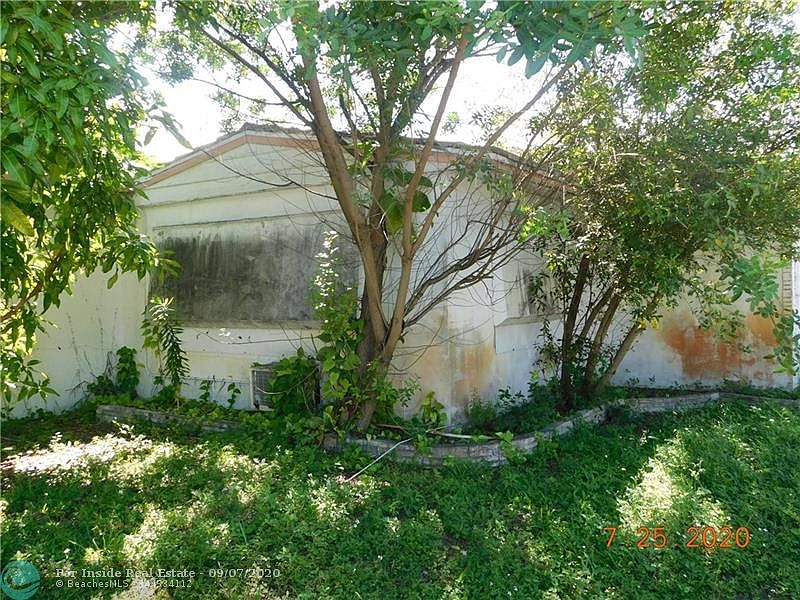 2nd image of 316 NW 47th St