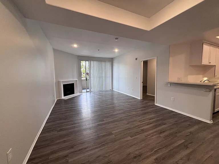 7044 Lanewood Ave — Photo 60