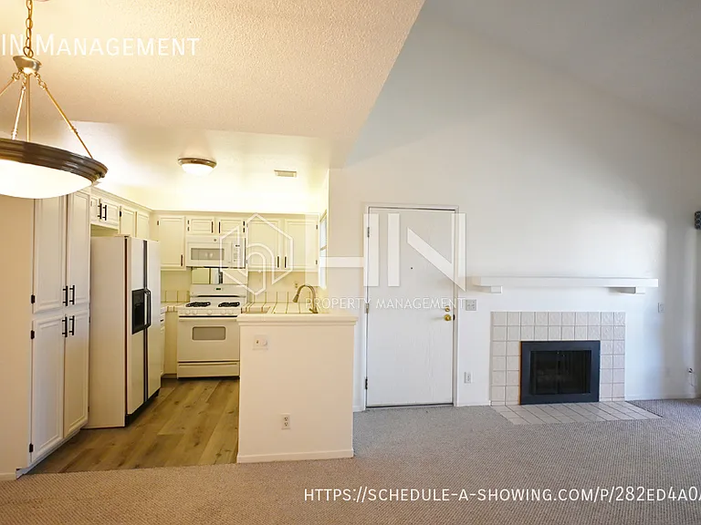 3674 Oakwood Ter #302 — Photo 6