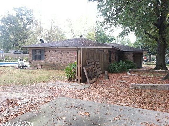 3rd image of 1302 N Porter St
