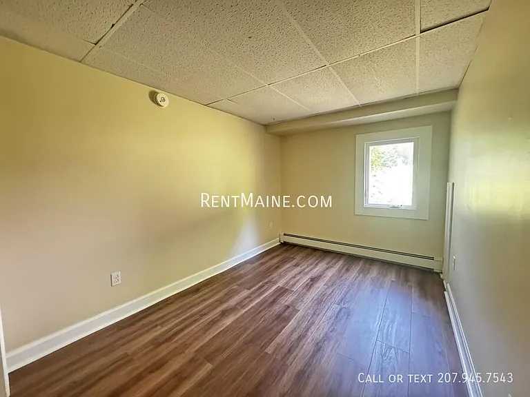 114 Riverside Dr #5 — Photo 5