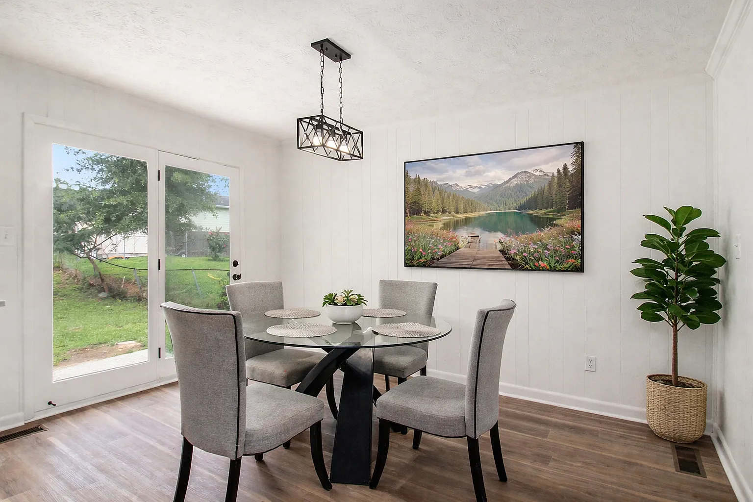 5 bed, 1968 sqft, $950 — Photo 4