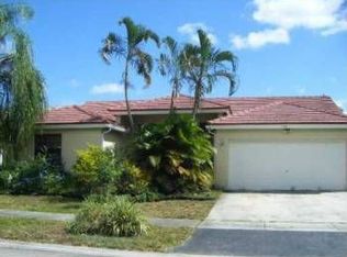 1421 SW 88th Way, Pembroke Pines, FL 33025
