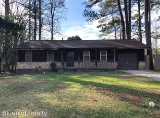 8089 Huntington Dr, Jonesboro, GA 30238