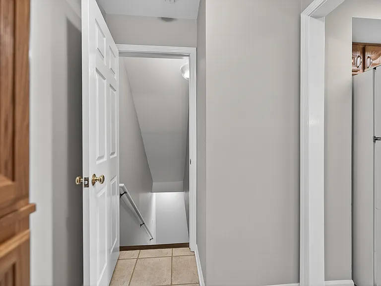 212 Amherst Ct #C — Photo 20