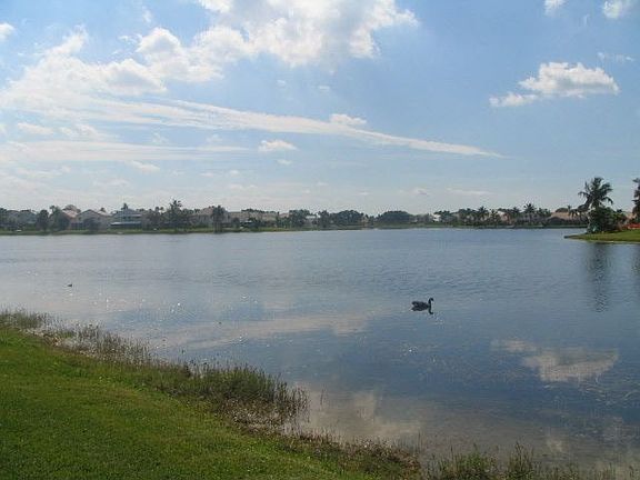 Incredible view and usuable Lake