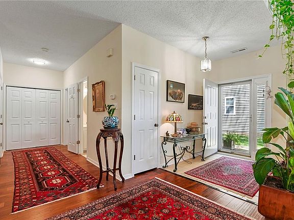 5th image of 1137 Cypress Point Way