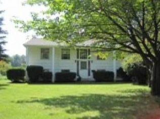 11 Latimer Ln, Bloomfield, CT 06002