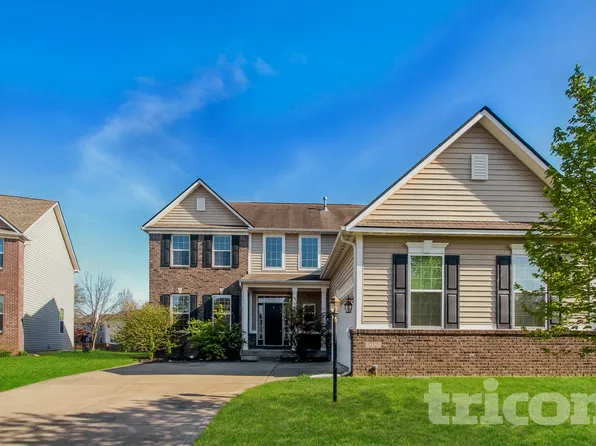 12125 Eddington Pl, Fishers, IN 46037