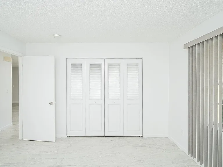 494 Romano St — Photo 38