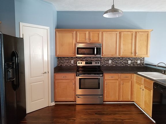 5th image of 287 Meigs Dr #D27