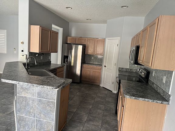 5th image of 2618 Jays Nest Ln