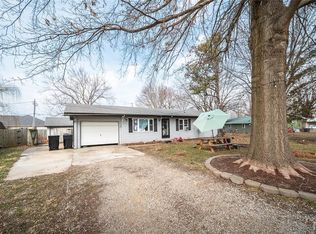14 Marion Dr, Saint James, MO 65559
