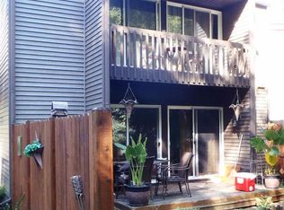 415 W Rockwell St, Fenton, MI 48430