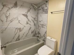 19805 SW 114th Ave APT 214-3, Miami, FL 33157