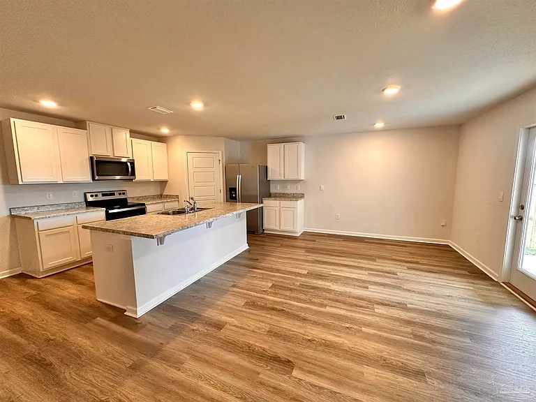 6081 Secretariat Way — Photo 7