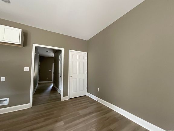 5th image of 405 & 407 Church St