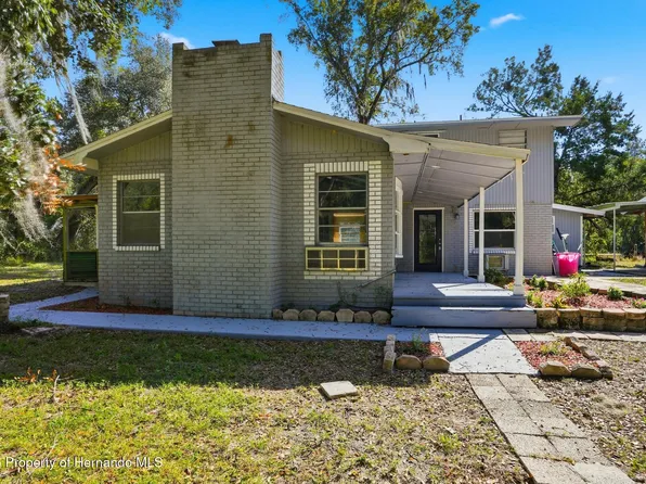 6234 Cyril Dr, Dade City, FL 33523