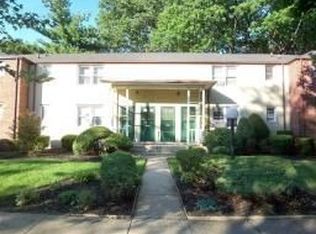 1909 Wood Ave APT C2-2C02, Roselle, NJ 07203
