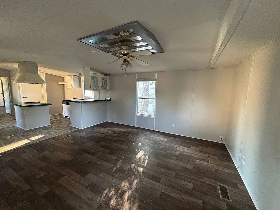 109 Embert Ln #26