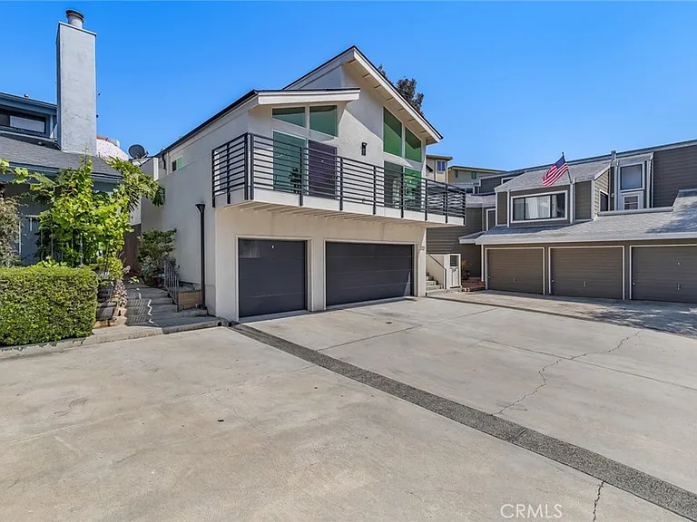 222 Old Newport Blvd — Photo 24