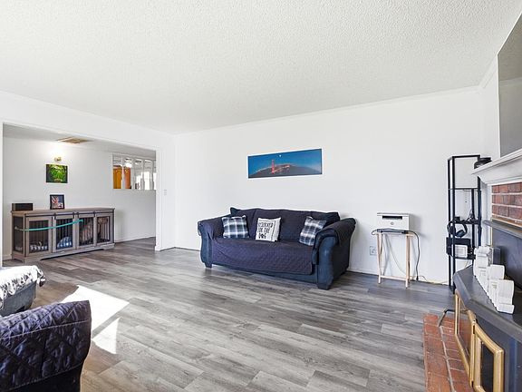 5th image of 3432 Colonial Dr
