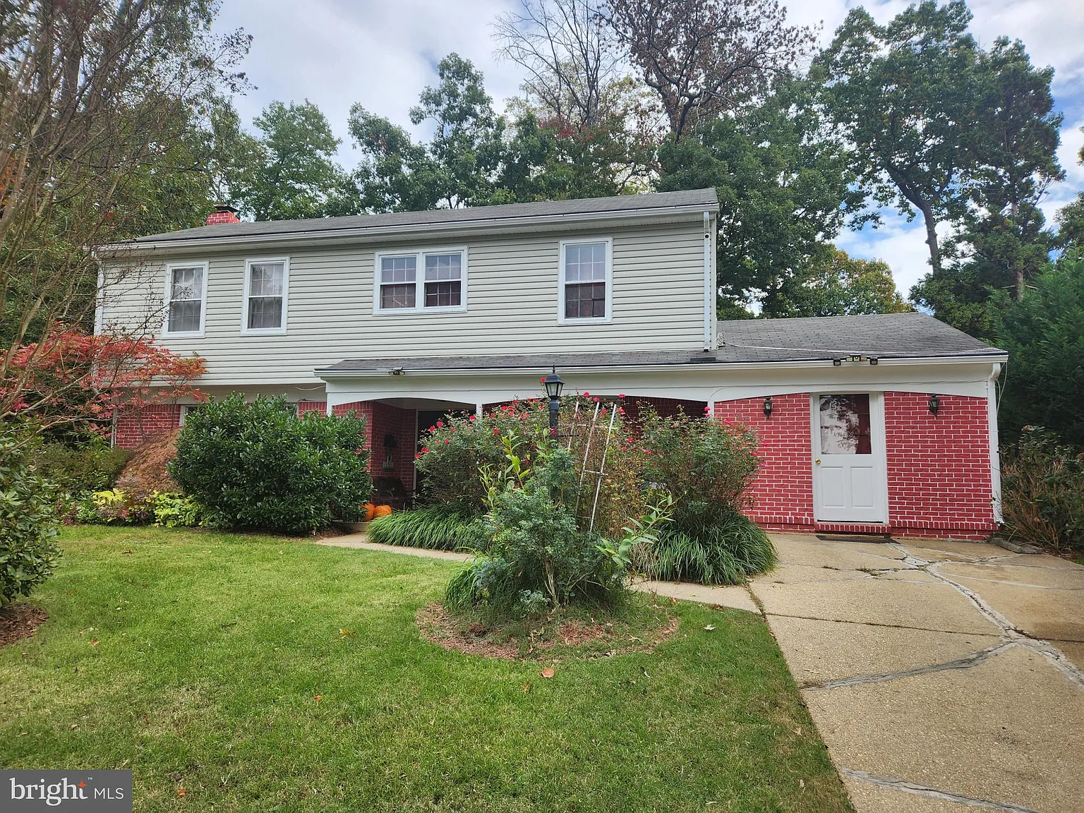 6 Deer Park Ln photo 1