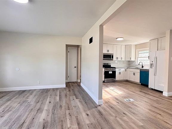 2nd image of 6605 Carol Lee Dr