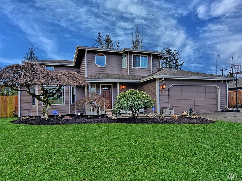 1st image of 4824 136th Pl NE