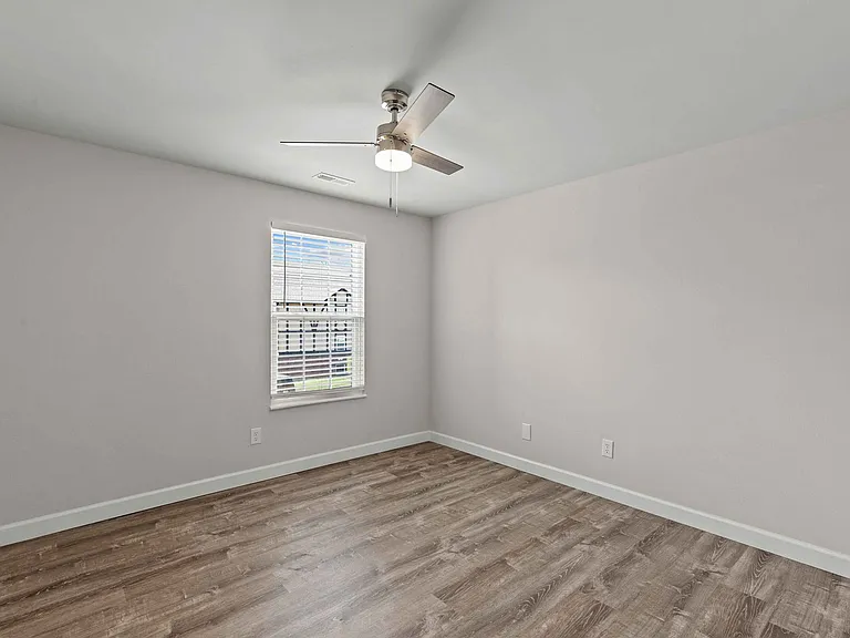 Sherman Square Apartments — Photo 67