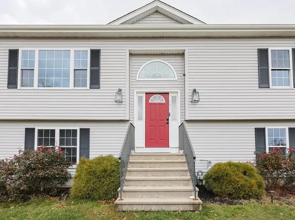 171 Marvel St, Swansea, MA 02777