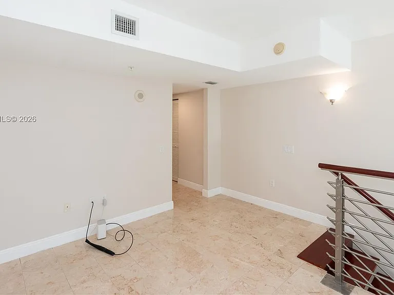 41 SE 5th St #804 — Photo 8
