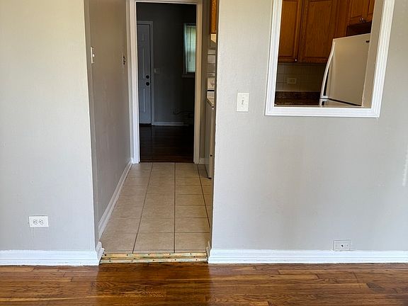 3rd image of 1340 N Main St APT D4