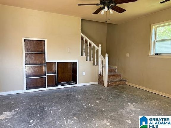 2nd image of 932 9th St
