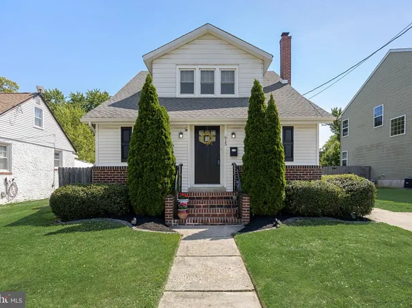 615 N Walnut Ave, Magnolia, NJ 08049
