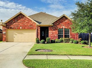 1005 Autumn Brook St, Seabrook, TX 77586