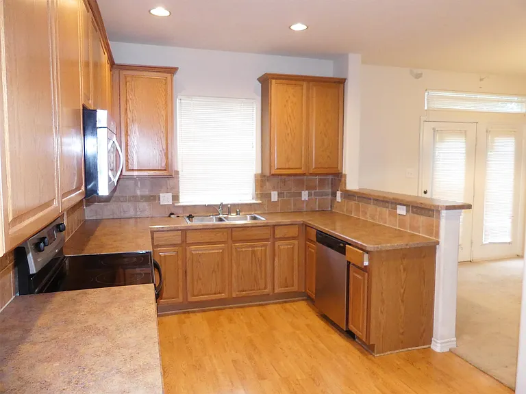 6200 Texana Way #1 — Photo 5