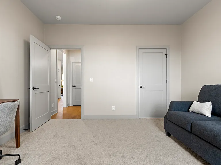 392 Farmhouse Ln — Photo 5