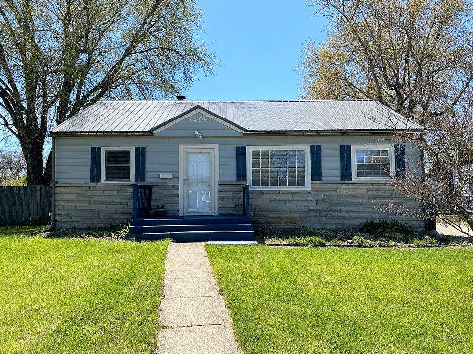 1st image of 1405 Holloway Dr