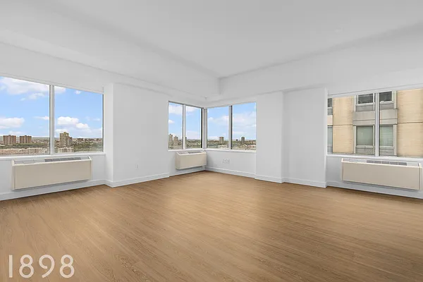 Rented by A&E Real Estate Management | media 19