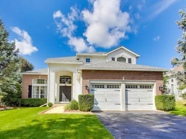 1197 Prides Run, Lake In The Hills, IL 60156