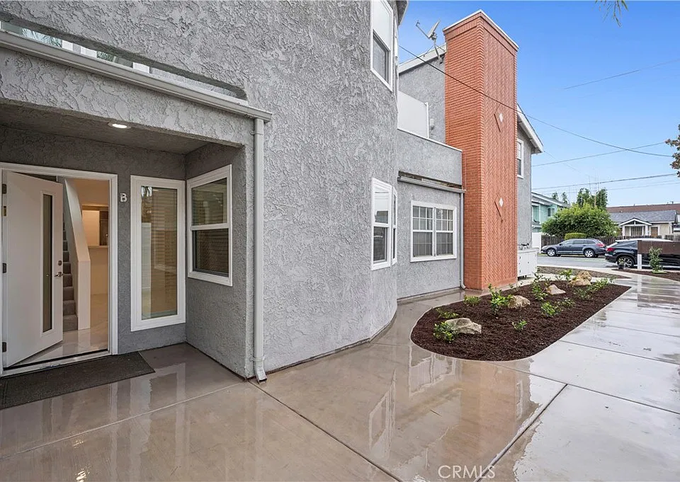 1814 Fullerton Ave #2